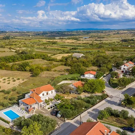 Luna Apartman