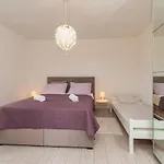 Luna * Zadar